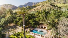 Pogled na del posesti, ki sta ga Katy in Orlando kupila v bogataški četrti Montecito v Kaliforniji. Zanjo sta odštela 14,2 milijona dolarjev.
