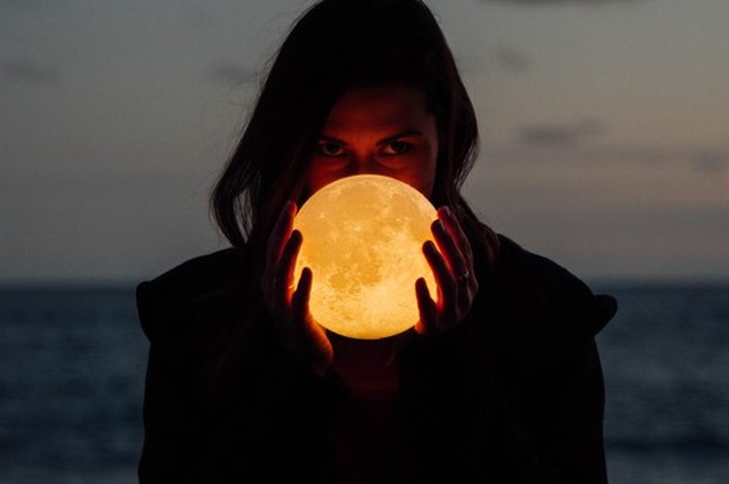 Kaj je dobro početi v času polne lune (in kako na nas vpliva ob koncu leta) (foto: Unsplash.com)