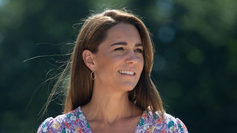 Kraljica šika! Kate Middleton razglašena za modno vplivnico leta 2020!