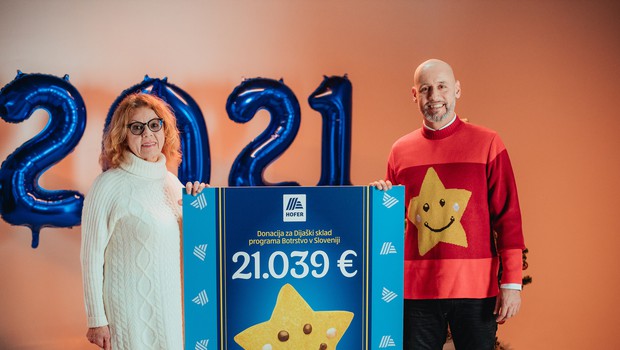 HOFER z Nasmeškotki za Botrstvo zbral rekordnih 21.039 evrov (foto: Promocijsko gradivo)