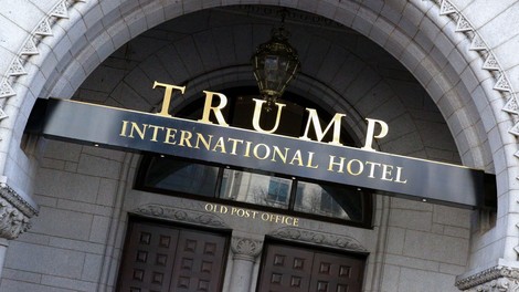 7 bizarnih zahtev, ki se jih mora vsakodnevno držati osebje Trumpovih hotelov