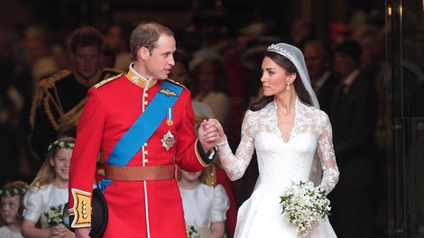 Vojvodinja Kate in princ William slavita posebno obletnico, videti sta zaljubljeno, kot že dolgo ne, samo poglejte ju!