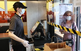 Video: celotna ekipa McDonald's restavracije nepričakovana dala odpoved