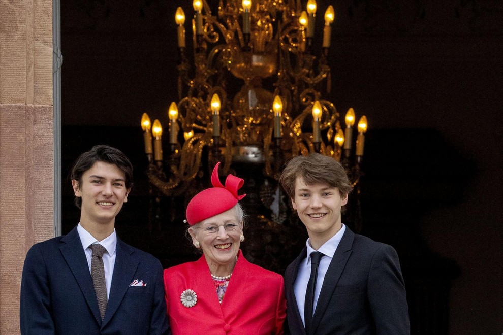 Princ Felix in princ Nikolai z babico, dansko kraljico Margareto II.