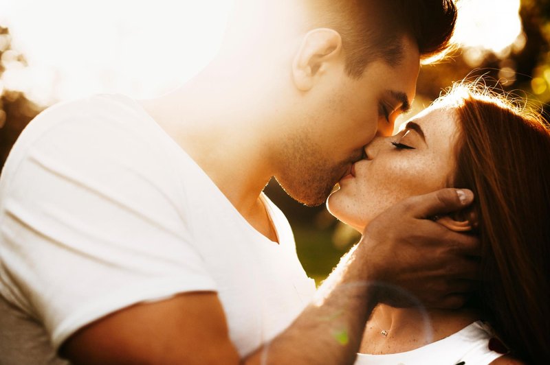 V življenju se zaljubimo le v 3 osebe (foto: Foto: Shutterstock Shutterstock)