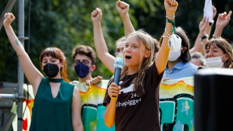 »Bla, bla, bla,« je jasna Greta Thunberg (ali: kdo sploh določa globalno okoljsko politiko)