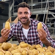 Ta teden na Instagramu: Sanjski moški s krompirjem, Jan Plestenjak z novim albumom in Primož Roglič z rokerji