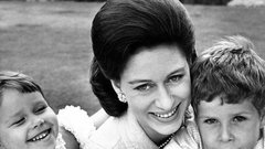 Princsea Margaret leta 1965 z otrokoma Sarah in Davidom.