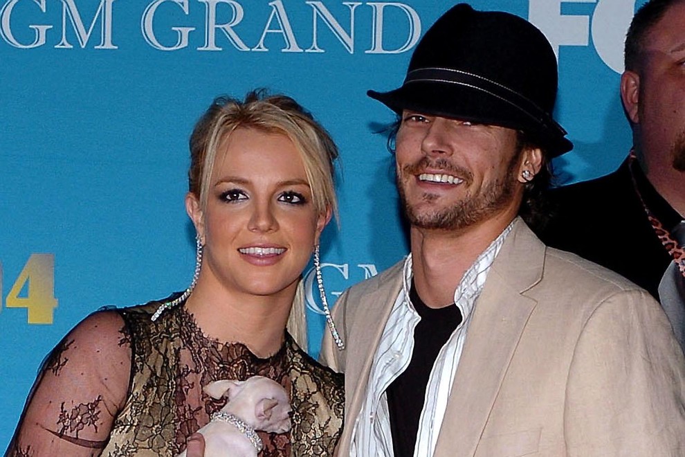 Britney Spears s soprogom Kevinom Federlinom leta 2004 na Billboard Music Awards.