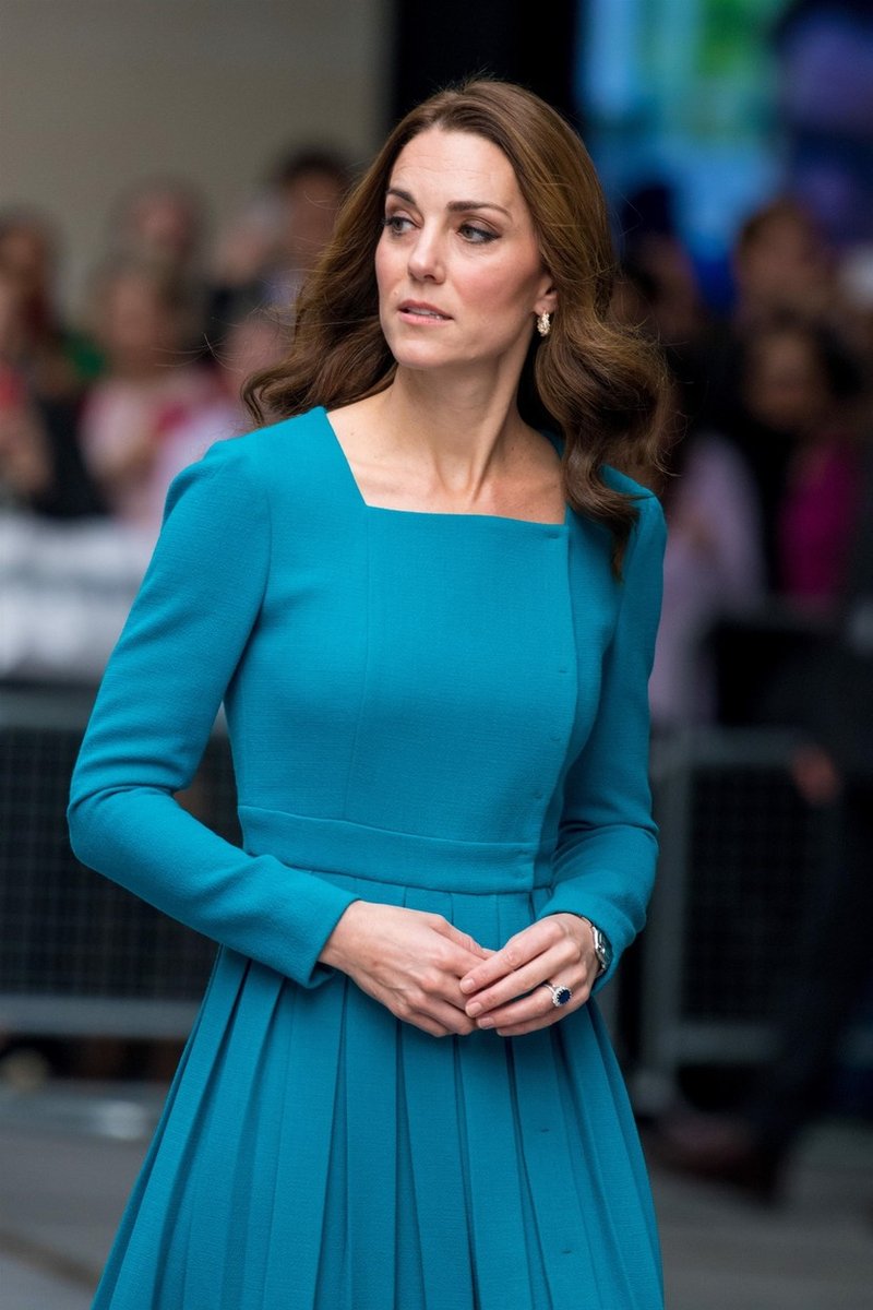 Kate Middleton ta prstan nosi ves čas, kupite ga lahko tudi vi, poglejte, kje! (foto: Profimedia)