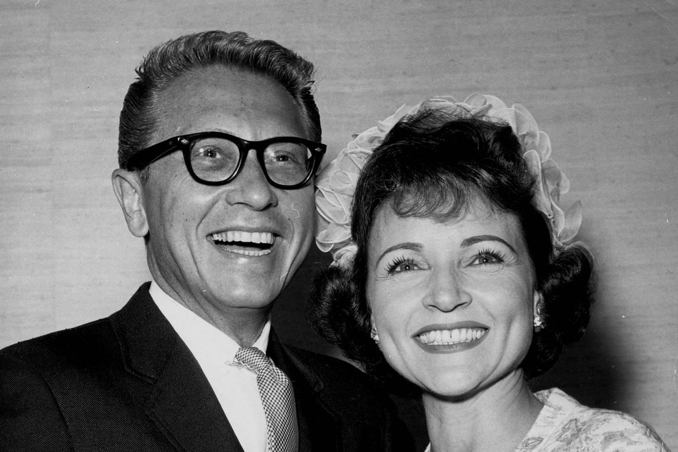 Allen Ludden in Betty White na njun poročni dan 14. junija 1963.