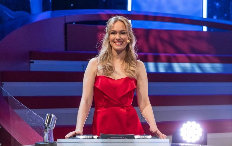 Melani Mekicar pokazala, katere čevlje bo nosila to sezono, a mnogim preprosto niso všeč (foto: Saša Aleksandra Prelesnik)