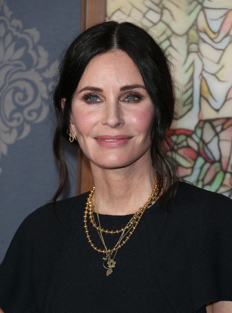 Nihče ne pozabi lika Monice Geller v seriji Prijatelji, prav tako pa ne igralke Courteney Cox, ki jo je oživila, …