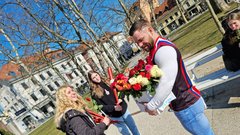 Jan Čampa (Exatlon) takole presenetil ženske za 8. marec (kako lepooo!)