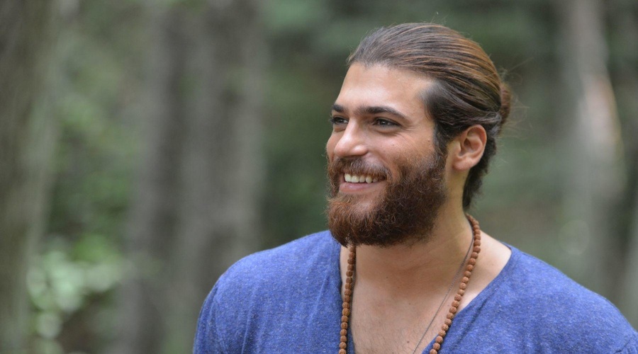 Turški igralec Can Yaman je čisto obnorel ženske po celem svetu, TO pa je razlog (foto: Foto: Poptv)