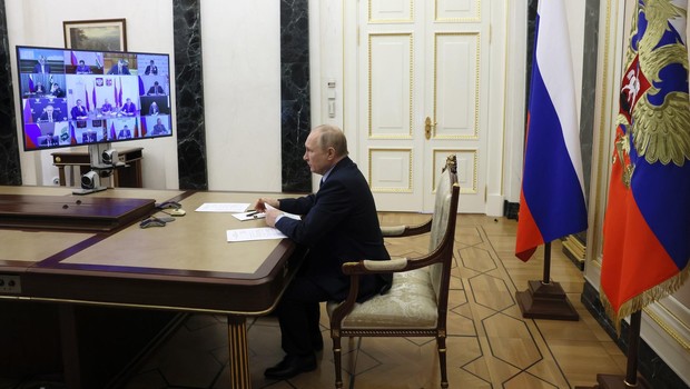 Razkrita Putinova vloga pri vodenju ruske vojske: »Pa kaj nima pametnejšega dela?«