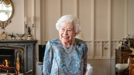 Uff, kraljica Elizabeta se je zgrozila nad kosilom v prenovljeni kuhinji Kate Middleton in princa Williama