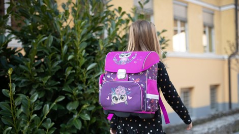 Najbolj priljubljene so šolske torbe z veliko razdelki in žepi