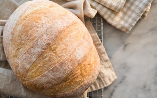 Preprost recept za odličen kruh z bučkami, ki vas bo čisto navdušil!
