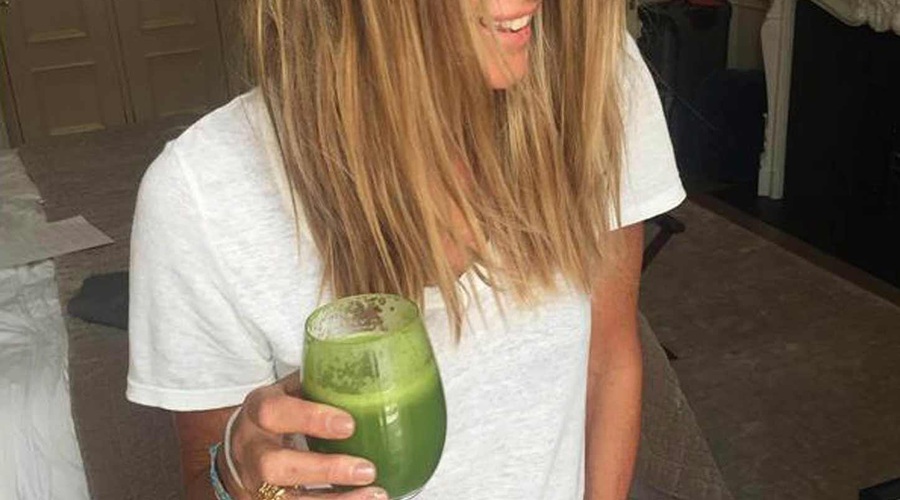 TO je napitek za hujšanje, ki ga pijete vsako jutro, da izgubite maščobo po 50. letu (foto: Profimedia)