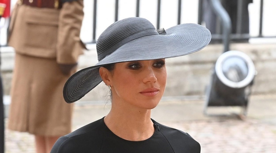 Hmm, zakaj je pogrebni videz Meghan Markle še vedno sporen in se on njem še vedno govori? (foto: Profimedia)