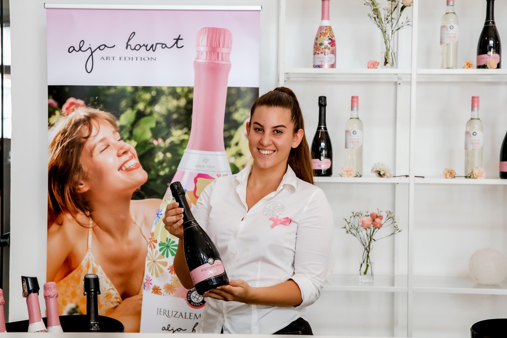 ... nazdravila s čudovito penino in vini Jeruzalem Ormož, ter ... -≥≥≥