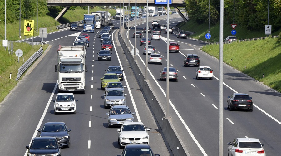 Bi morali pred vožnjo ogreti motor avtomobila? Takšna je prava resnica! (foto: Bobo)