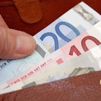 Kupci v supermarketih morajo biti previdni: Prevara z gotovino preži na blagajnah