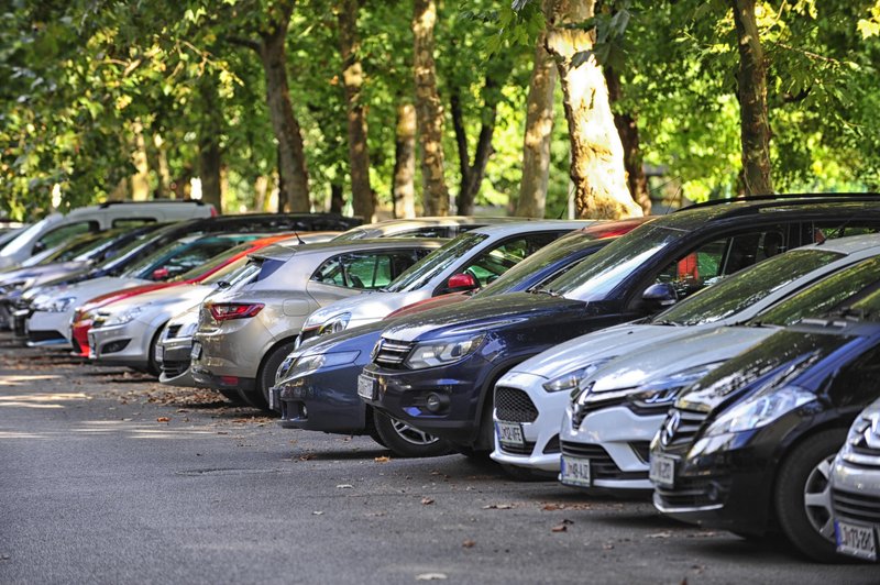 Zaščitite avtomobile pred tatovi z nenavadnim trikom: "V tole vstavite ključ" (foto: Bobo)