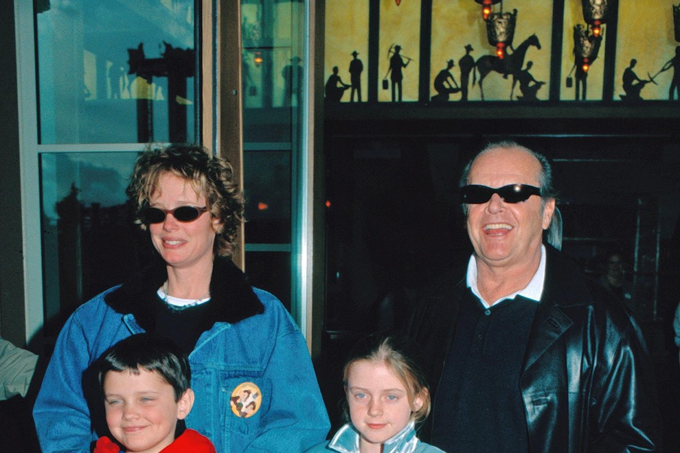 Jack Nicholson in Rebecca Broussard z njunima otrokoma Raymongom in Lorraine.