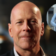 Bruce Willis po boju z možgansko motnjo diagnosticiran s kruto boleznijo: zdravila mu ne morejo več pomagati
