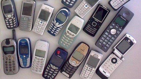 Poiščite svoje stare telefone: danes so vredni več tisoč evrov (FOTO)