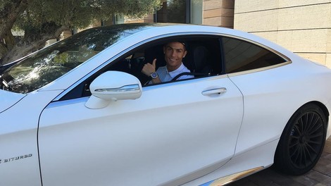 Cristiano Ronaldo je vedel, da bo v edinstvenem jeklenem konjičku opažen, a tega le ni pričakoval …