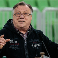 Kaj se dogaja s Halidom Bešlićem? Oboževalce zelo skrbi stanje priljubljenega zvezdnika
