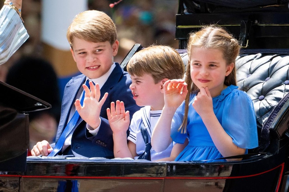 Princ William do svojih otrok nastopil nadvse odločno, njihovo življenje več nikoli ne bo takšno, kot so ga (bili) vajeni