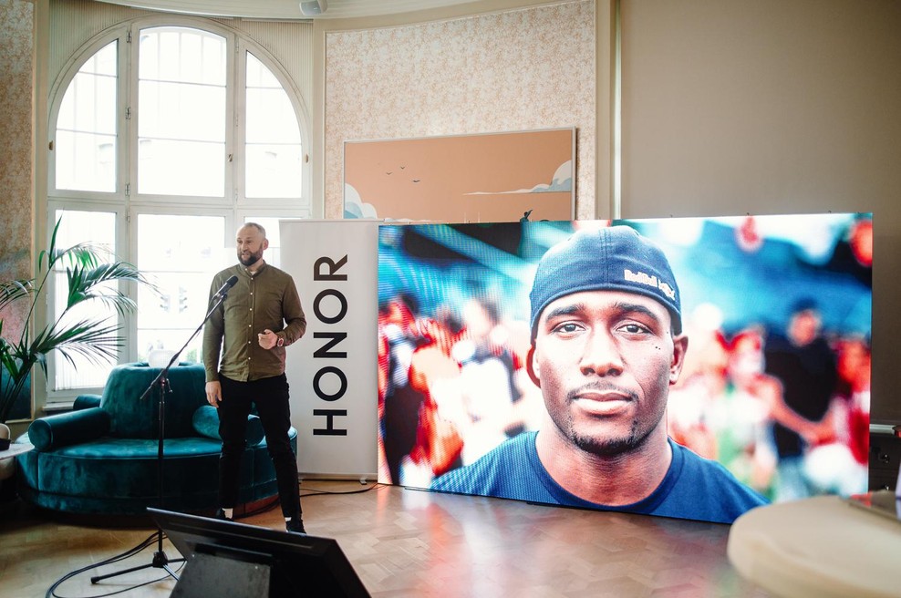 HONOR Magic5 Pro končno v Sloveniji: ob nakupu telefona prejmete pametno uro HONOR Watch GS 3 (foto: PROMO)