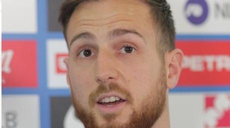Na dan je prišlo, koga ljubi nogometaš Jan Oblak in tukaj je fotografija strastnega objema (foto: Goran Antley)