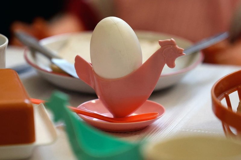 Na ta način boste kuhana jajca olupli v eni sami minuti in to povsem brez težav! (foto: Profimedia)