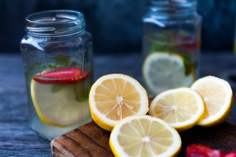 Kaj se zgodi, če boste dan začeli z limono in olivnim olje? (foto: Profimedia)