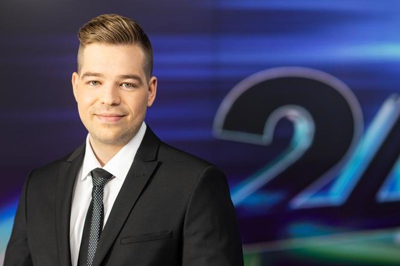 Preverite, kdo je pravzaprav novi voditelj oddaje 24ur na POP TV (+ koliko je star) (foto: Ana Gregorič)