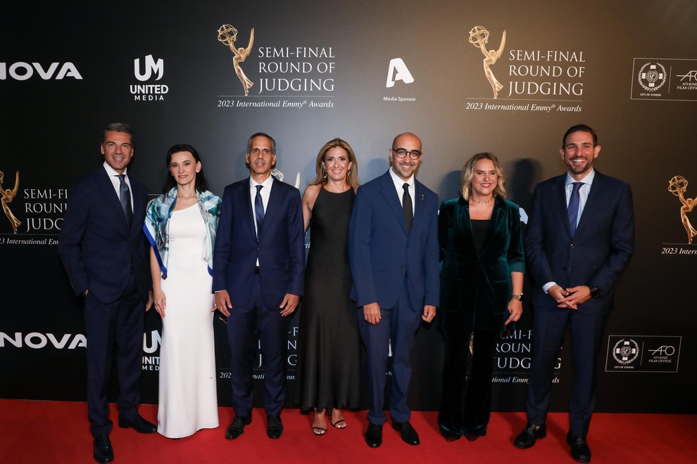 Znane osebnosti iz filmskega in televizijskega sveta v Atenah na svečanem polfinalnem izboru mednarodnih emmy nagrad