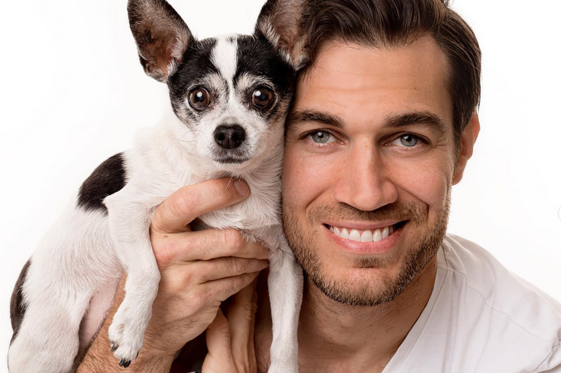 Spoznajte najbolj seksi veterinarja na svetu - zvezda Instagrama (foto: Vir: Instagram/Posnetek zaslona)
