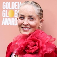 Sharon Stone brez dlake na jeziku povedala, da se ta igralec v Hollywoodu daleč najbojlše poljublja
