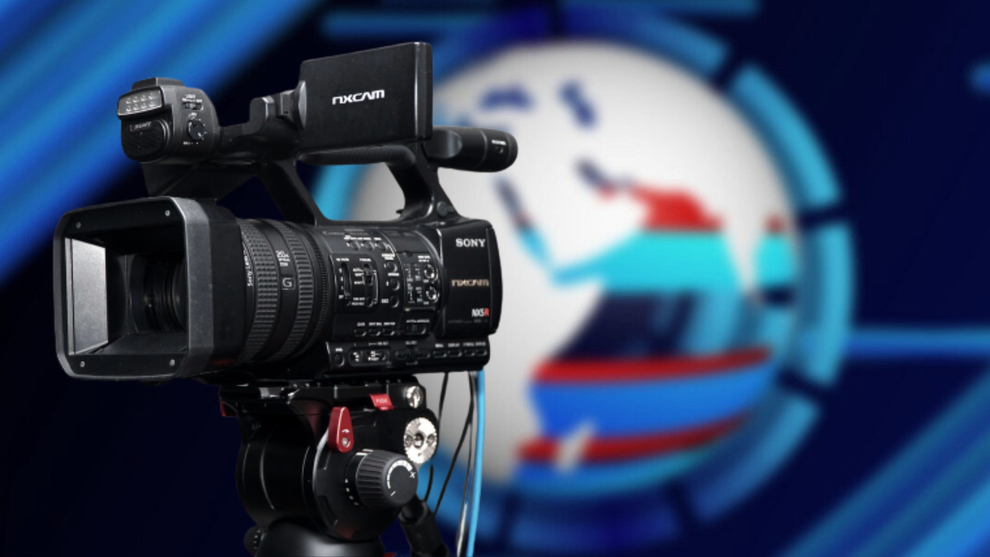 V hrvaški reviji Gloria je voditeljica Marijana Batinić spregovorila o svojem enoletnem umiku iz javnosti, vrnitvi na televizijo in družinskem …