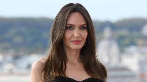 Angelina Jolie je danes čisto spremenjena in danes jo le še redki prepoznajo, tukaj je fotografija