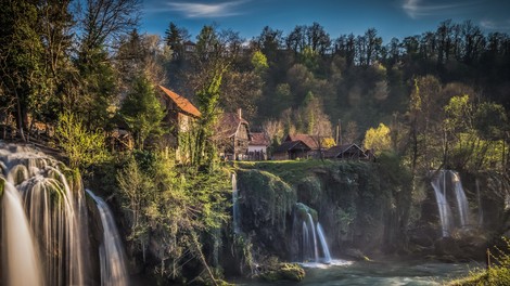 Svetovna turistična organizacija uvrstila hrvaški Slunj med 54 najboljših turističnih vasi na svetu