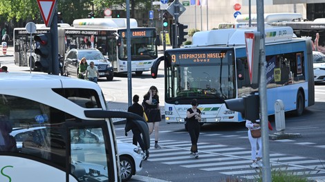 Tujec izgovoril, kar si mislijo mnogi: "Kako je mogoče, da se Ljubljančani povsod vozijo z avtom?"