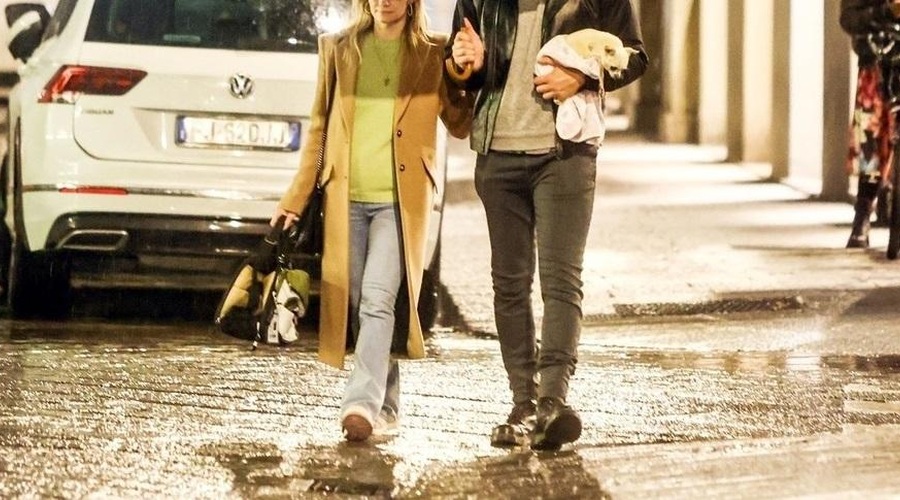 Ta pri nas zelo znani igralec, ki ga obožujejo mnoge, po ločitvi že zasačen z novo, tukaj so prve fotografije (foto: Profimedia)