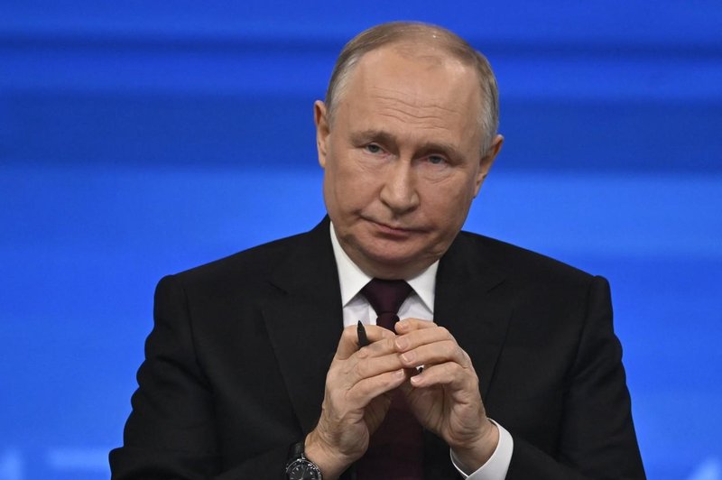 (VIDEO) Se Putin boji umetne inteligence? Oster odgovor ruskega predsednika na šalo o dvojniku (foto: profimedia)