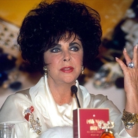 Elizabeth Taylor je s točno to dieto brez večjih težav izgubila 30 kilogramov